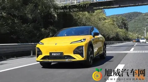 全系标配华为ADS4 SE，底盘驾控升级明显，全新深蓝S07真不错-1