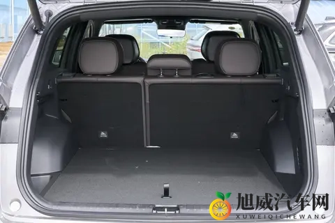 吉利星越L东方曜焕新实力展现，家用SUV的六边形战士，值吗？-3