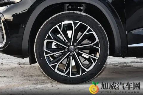 试驾吉利星越L全新东方曜：标配20T+8AT，累计销量超85万台！-3