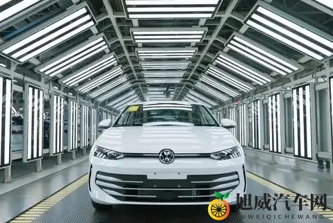 大众朗逸Pro实车下线！设计大幅升级，两种前脸，神似帕萨特Pro-1