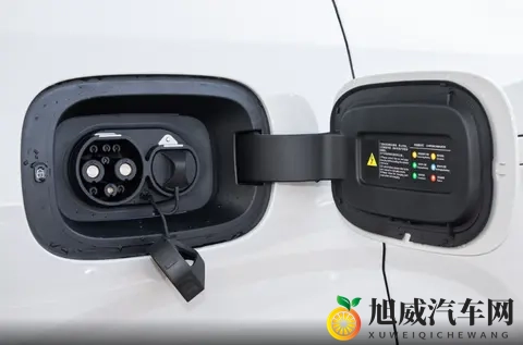 七十路の完熟豊満交尾：七十里程，熟透饱满，激情交融-3