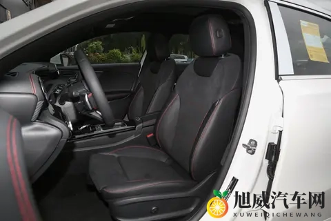 奔驰A级车系配置深度解析：选对适合自己的那一款-1
