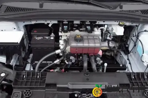 新款帝豪：入门版就是自动挡，全系“魅族车机”，主打低价-1