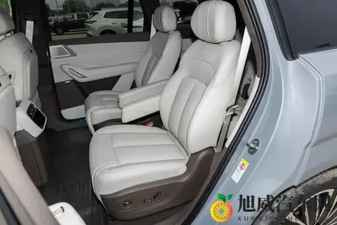 腾势N8L：颜值即正义，设计有深意，让每一次出行都成为享受-3