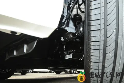 吉利发力了！合资，时代变了，看全能家轿星瑞如何俘获用户的心-1