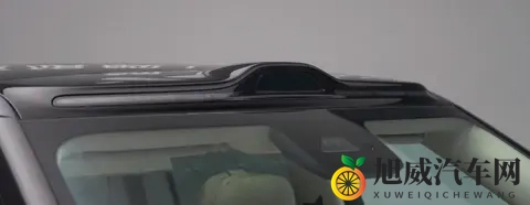 移动的艺术品，大V博主镜头下的智己LS9与陆家嘴光影秀-2