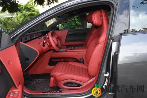 2049 万起！阿维塔 06 Elite 版，激光雷达标配值吗？-2