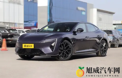 试驾阿维塔06:好车不必取舍 颜值实用性能兼得-3