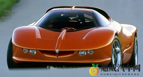 女浴池女职工胴体看个够：浴池女职工隐私遭窥视，令人愤慨-2