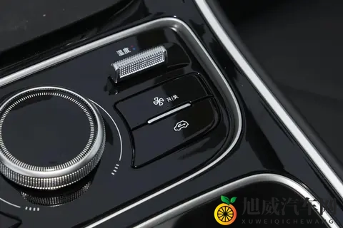 买插混的车友可以下手了,吉利新车限时688万起,带400V快充!-2