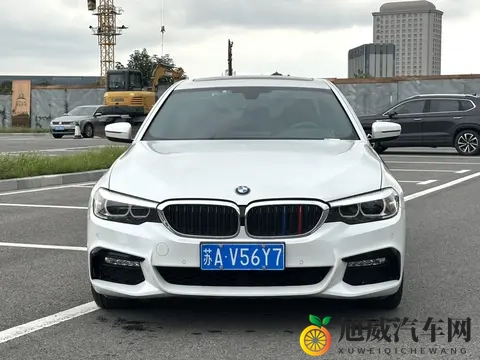 老太婆脱裤子让我桶她：老年妇女脱裤请求亲密接触-2