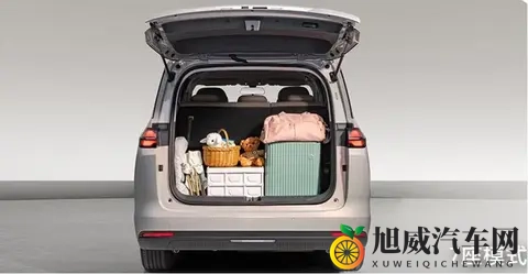 预售768万元起，三种动力7座MPV 五菱星光730，将于11月上市！-1