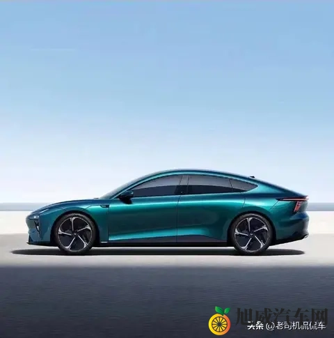 极越07二手车15万甩卖！万万没想到：倒闭前没火，倒闭后却火了-2