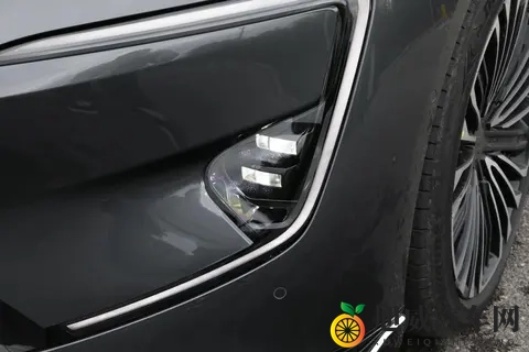 阿维塔12深度试驾：全系激光雷达+音响，是否值得购买？-1