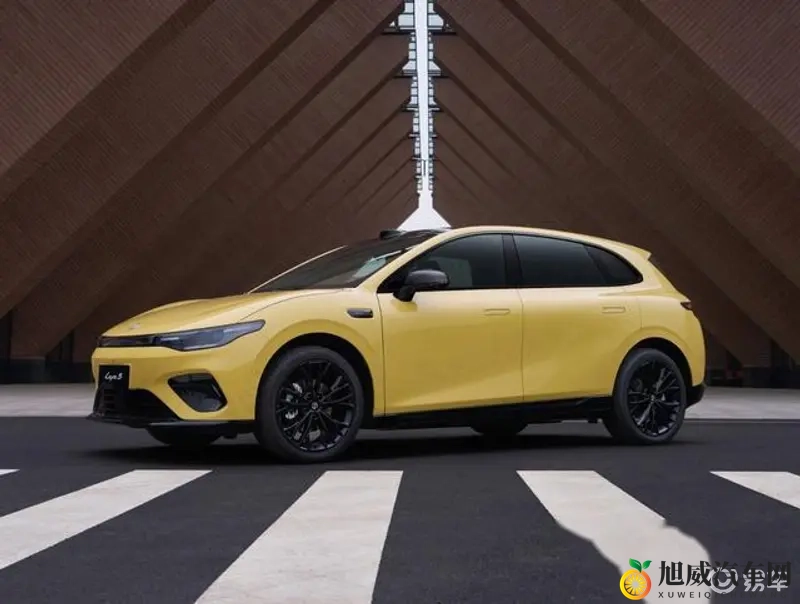 零跑Lafa将于11月28日上市，预售价1058万起，两套辅驾方案-1