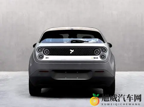 萤火虫改款不换电池，动力加码却拒用宁德换电，这波操作有点意思-1