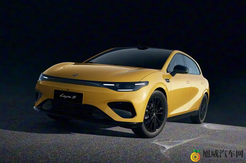 zztt09.su万里长征：汽车文化盛宴，穿越美景品牌齐聚-1