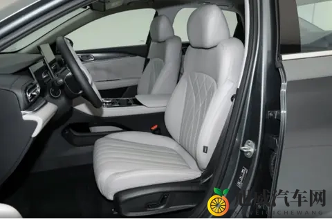 竞争比亚迪秦PLUS DM，优惠后688万起，在售7款怎么选-3