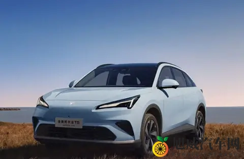 极狐T5一夜成名：15万SUV里有0醛座舱，还有中科院技术加持！-3