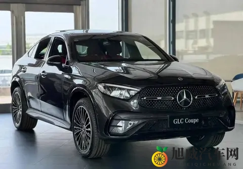 奔驰GLC腰斩定价，老车主炸锅，豪华车底裤被扒了-2