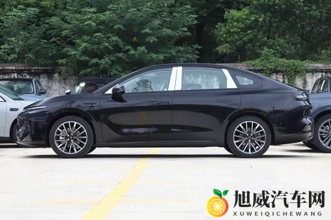 你会买辆“刚刚好”的奔驰纯电CLA吗？-1