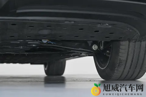 后驱+540度全景影像,配激光雷达,续航560km,推荐深蓝L06-1