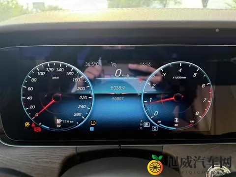 21款奔驰E300L:5万公里,豪华座驾2899万,商务精英之选-1