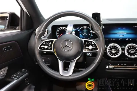 22年奔驰GLA，2万公里一手车，16万多开走豪华SUV！-1