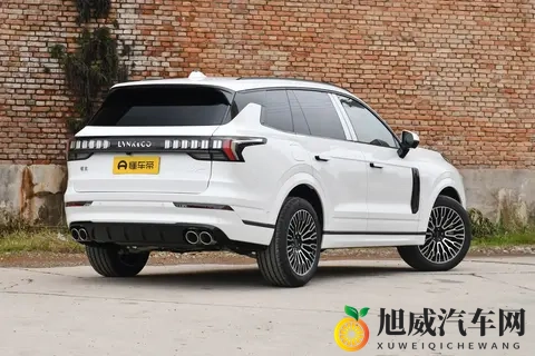 领克09 2026款 20T 四驱探索版Ultra车型的体验如何？-1