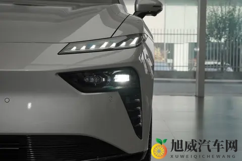 体验eπ007+：37秒破百+激光雷达，这回15万级轿车卷到头了？-3