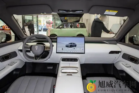 深蓝L06发起预售：把豪华配置下放到家用车，年轻人终于不用妥协-2