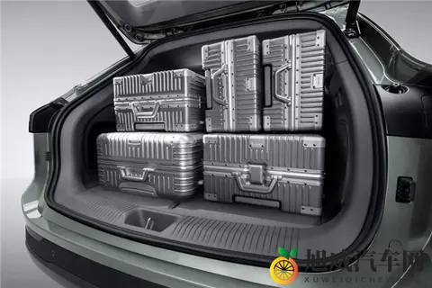 2025年中大型suv推荐，红旗、长安、广汽谁将成为市场宠儿？-2