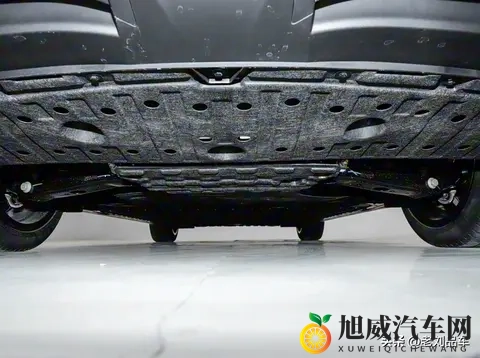 深蓝L06亮点在智能驾驶、长续航和亲民的价格，它到底怎么样？-3