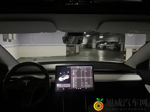 几个油钱开回家，20年Model3，代步真香？-1