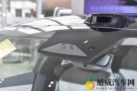 14万级中型轿跑，配激光雷达+磁流变悬架，深蓝L06实力如何？-2