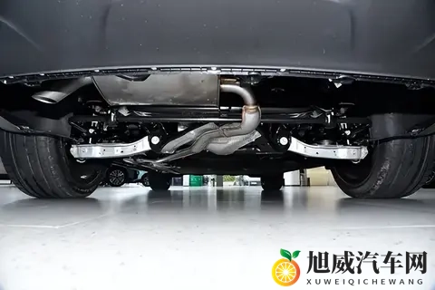 156寸后排大屏+六座布局，这台增程纯电SUV真香价开售-2