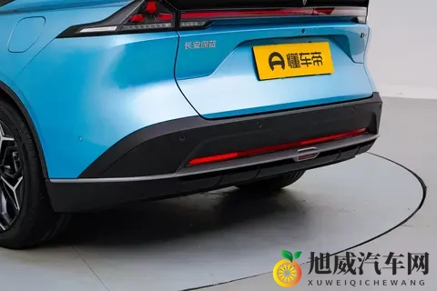 试驾深蓝L07：续航1500km，配华为辅助驾驶，实力如何？-3