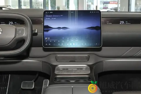 深度体验蔚来ET9：科技重新定义豪华，行政旗舰的新选择-3