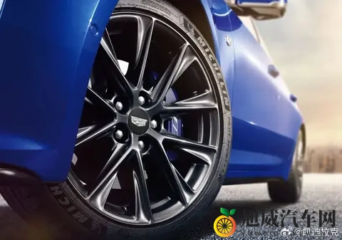 别只关注宝马3系了，不如看看这台20万内的“后驱王”-3