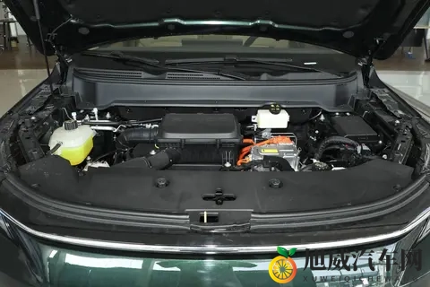 限时仅1198万！这台插混SUV能当移动别墅，家用太香了-3