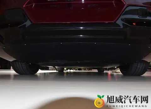 悦意序列首款轿车 奔腾悦意08申报图曝光 定位品牌旗舰轿车-2