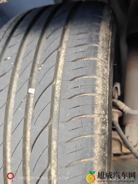 轮胎面磨损到什么程度就该换了?-1