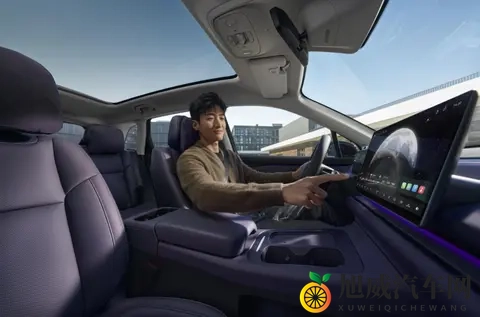 为什么大家都在买零跑 C10？优惠后916万起值得冲吗？-3