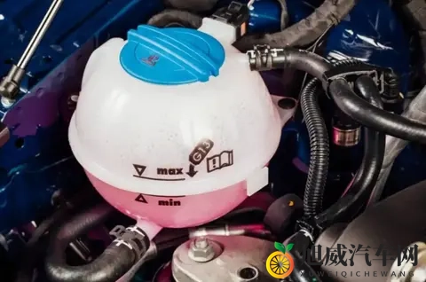 逼理想主动召回一万台MEGA的，为什么是小小的冷却液？-3