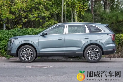 家里选 7 座 SUV，这款新车能让人满意，驾驶顺手、乘坐舒适-1