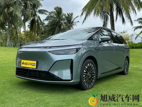 新车  35万元起_纯电续航452公里_中大型MPV，小鹏X9超级增程预售-1