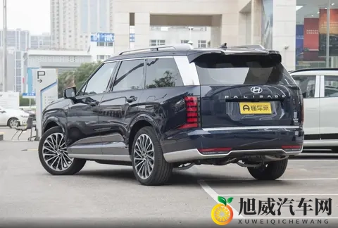 选 7 座还是 6 座？深秋试驾帕里斯帝，这版性价比绝了-2