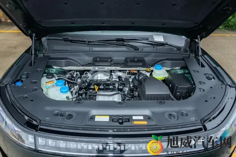 限时1599万起售，东风奕派2026款eπ008五座版上市，值得一看-2