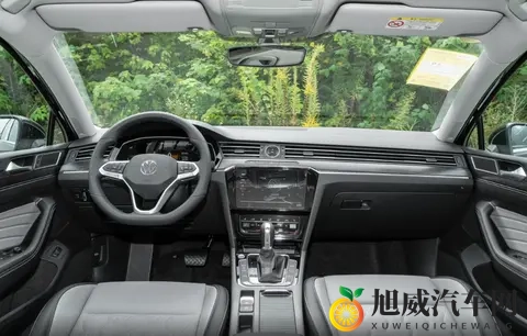 这次又有啥亮点，迈腾推出纪念版新车，共有三款配置可选-1