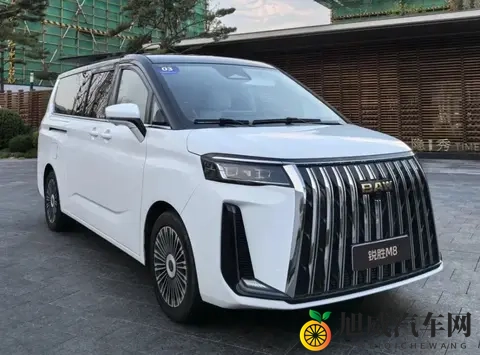 北汽锐胜M8上市,商用MPV变家用神器,空间革命悄悄开始了-2